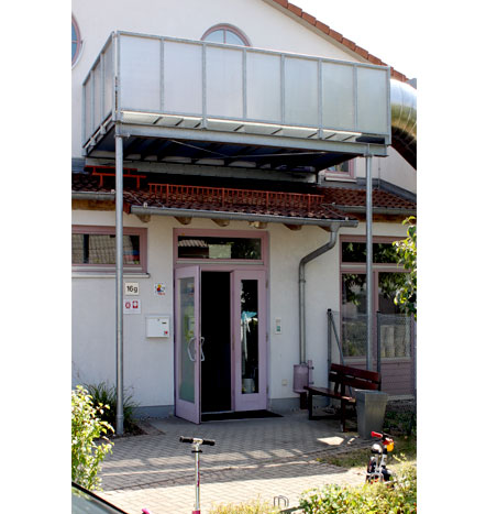 Fürniss Metallbau, Podest mit Fluchtrutsche