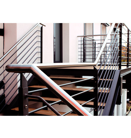 Fürniss Metallbau, Anbaubalkon mit Aufgangstreppe