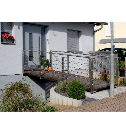 Fürniss Metallbau, Eingangsbrücke Stahlkonstruktion