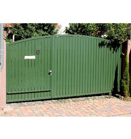 Fürniss Metallbau, Hoftor Sonderanfertigung