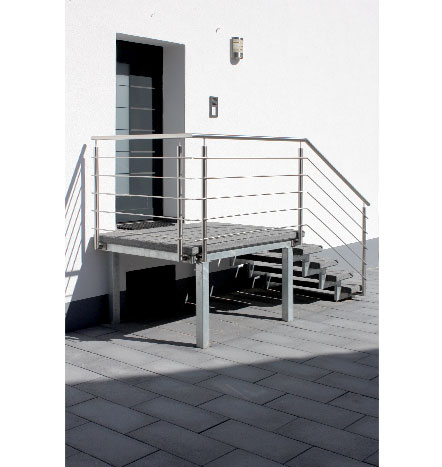 Fürniss Metallbau, Hauseingangstreppe