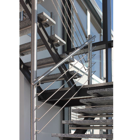 Fürniss Metallbau, Innentreppe  mit Empore